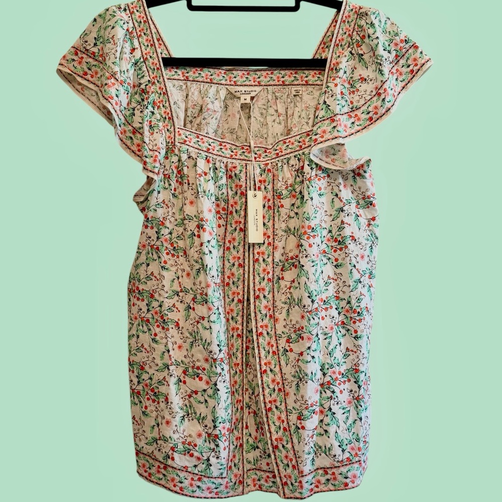 NWT Max Studio London floral strawberry accent Flutter Sleeve Blouse Spring Summ
